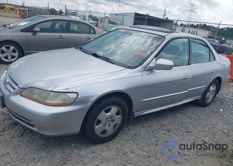 2001 Honda Accord 3.0 Ex из США, поврежденный, VIN 1HGCG16561A038220